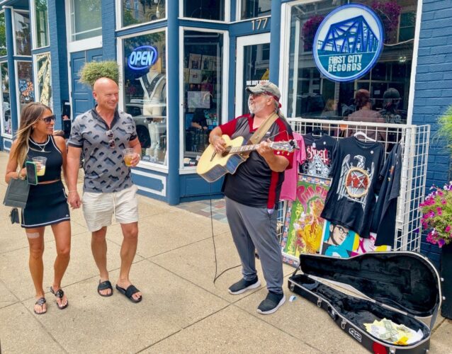 Pleasant weather boosts Marietta Summer Shop Hop experience